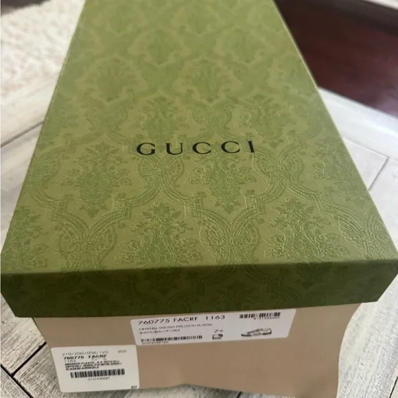 Gucci Black Sneakers with Green and Red Stripes